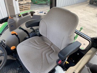 2019 John Deere 5065E Image 6
