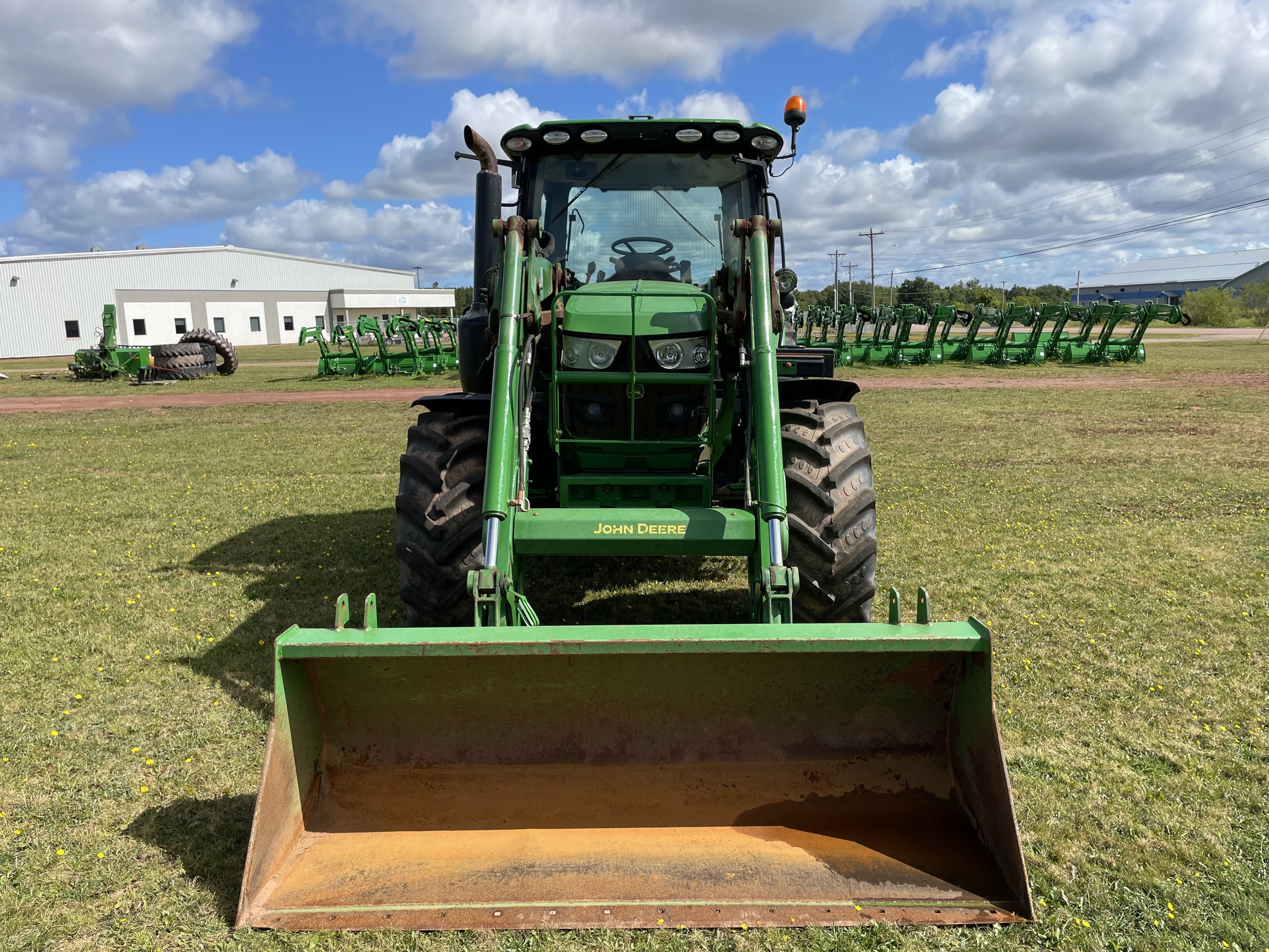 2016 John Deere 6120R Image 5