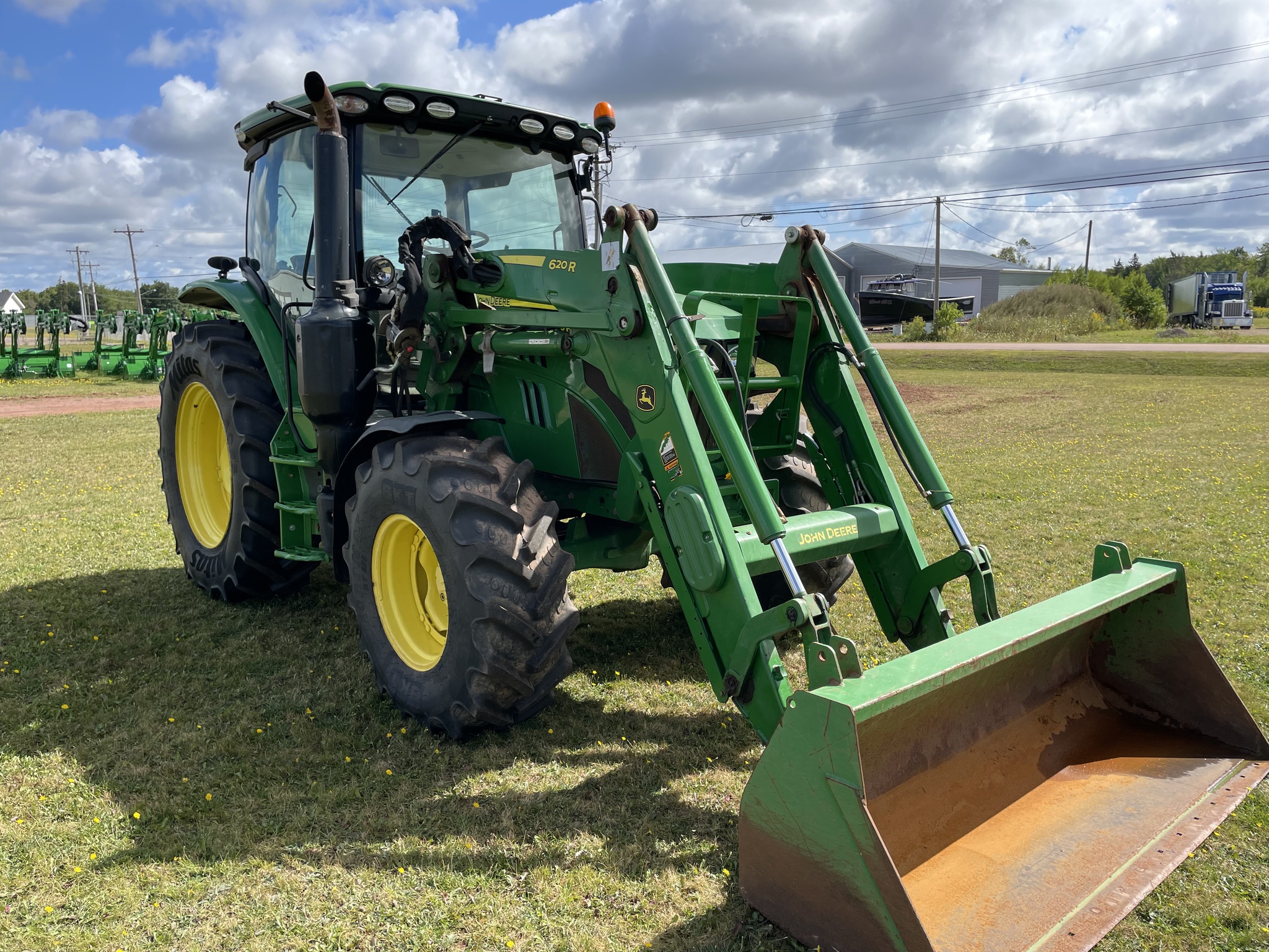 2016 John Deere 6120R Image 1