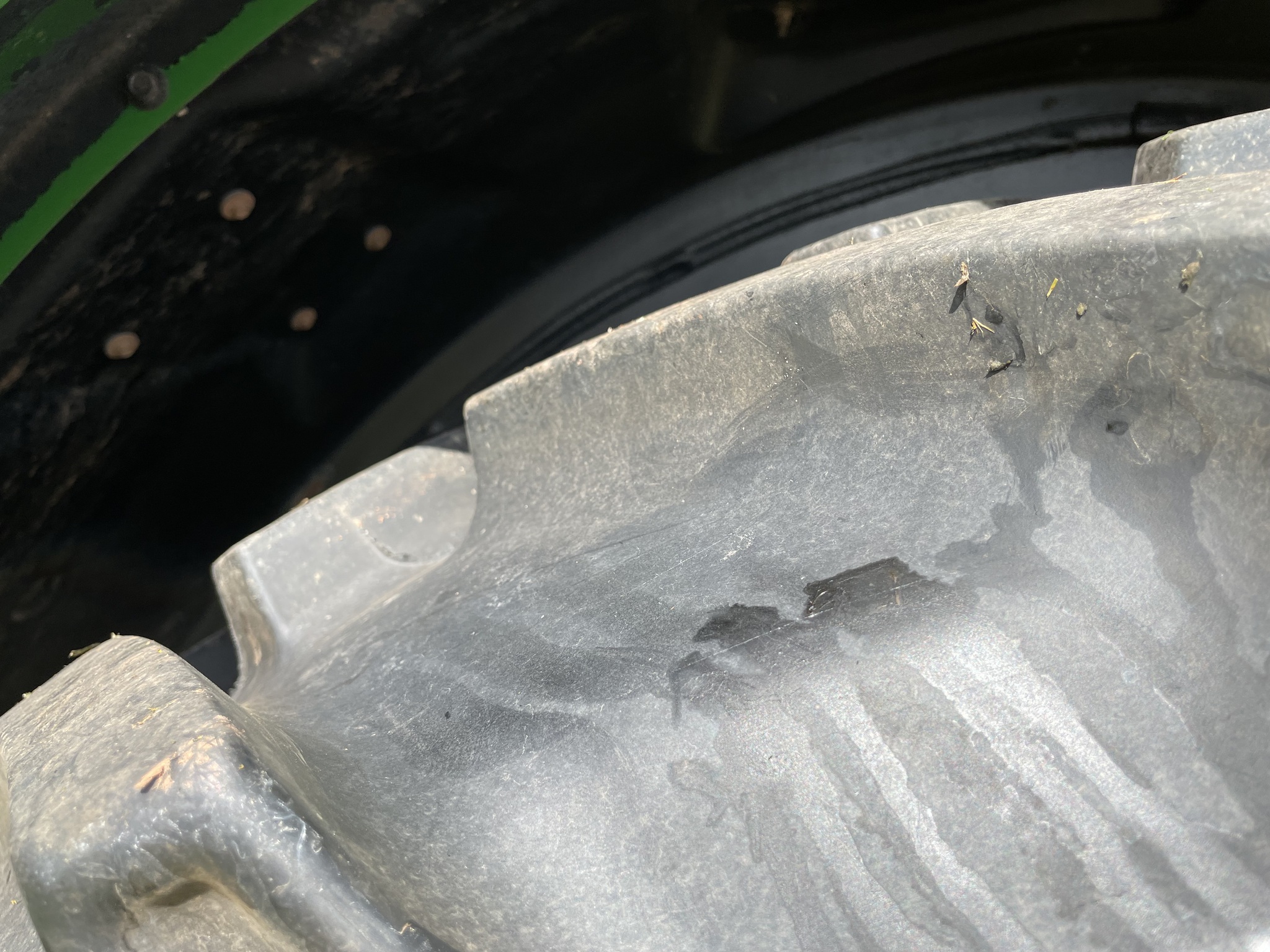 2016 John Deere 6120R Image 37