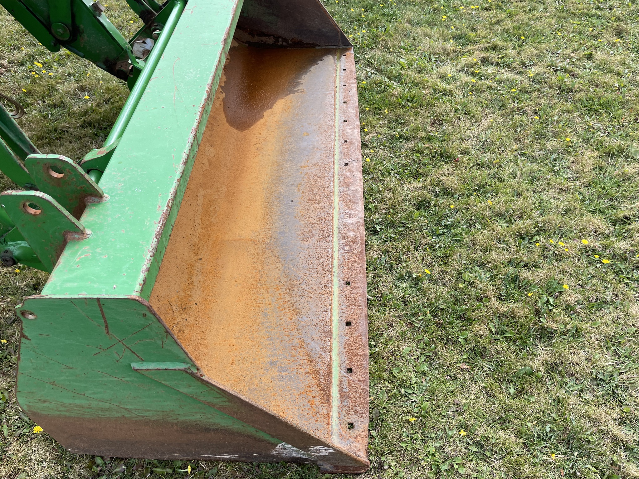 2016 John Deere 6120R Image 26