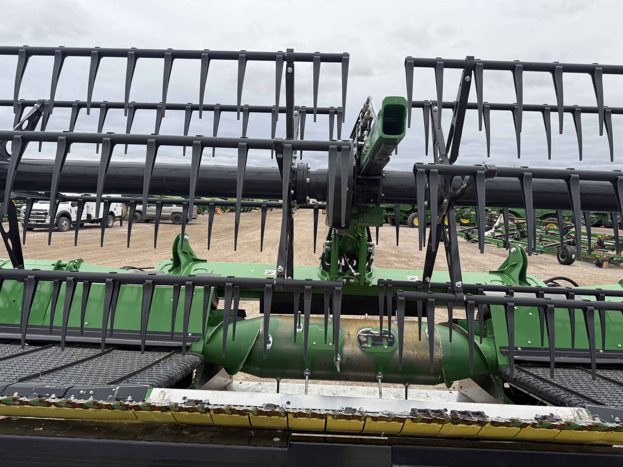 2024 John Deere HD40R Image 13