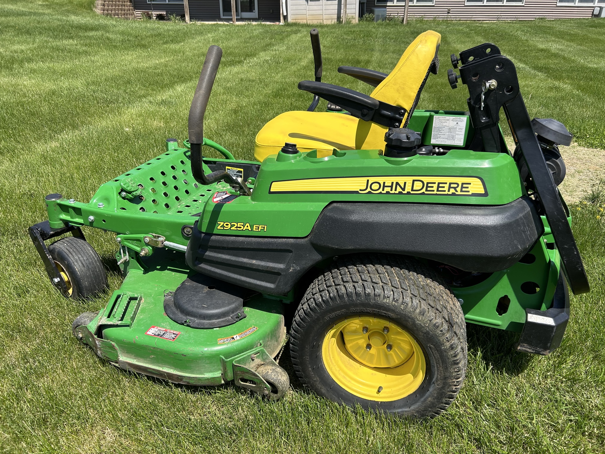 2012 John Deere Z925A Image 1