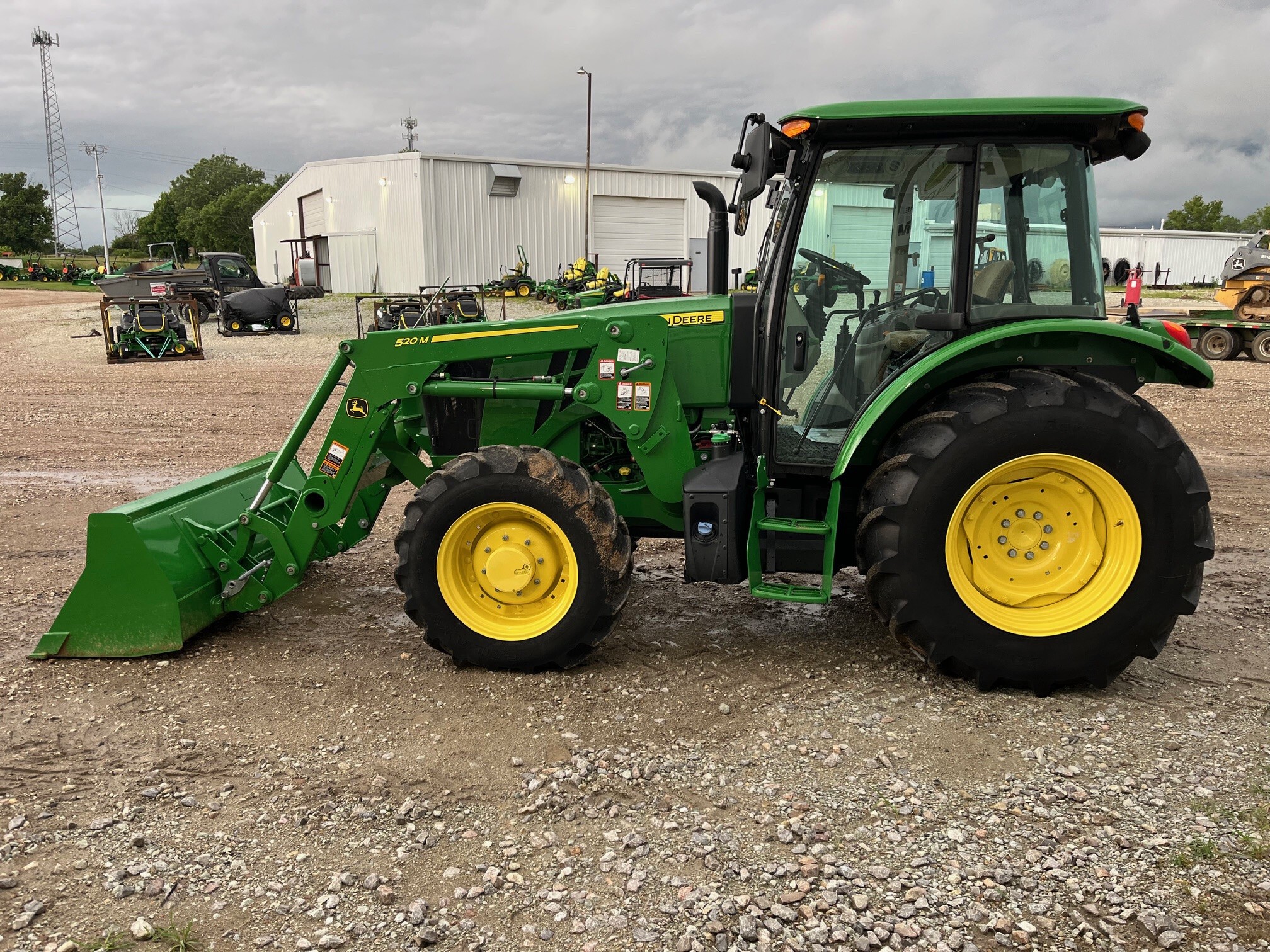 2023 John Deere 5090E Image 7