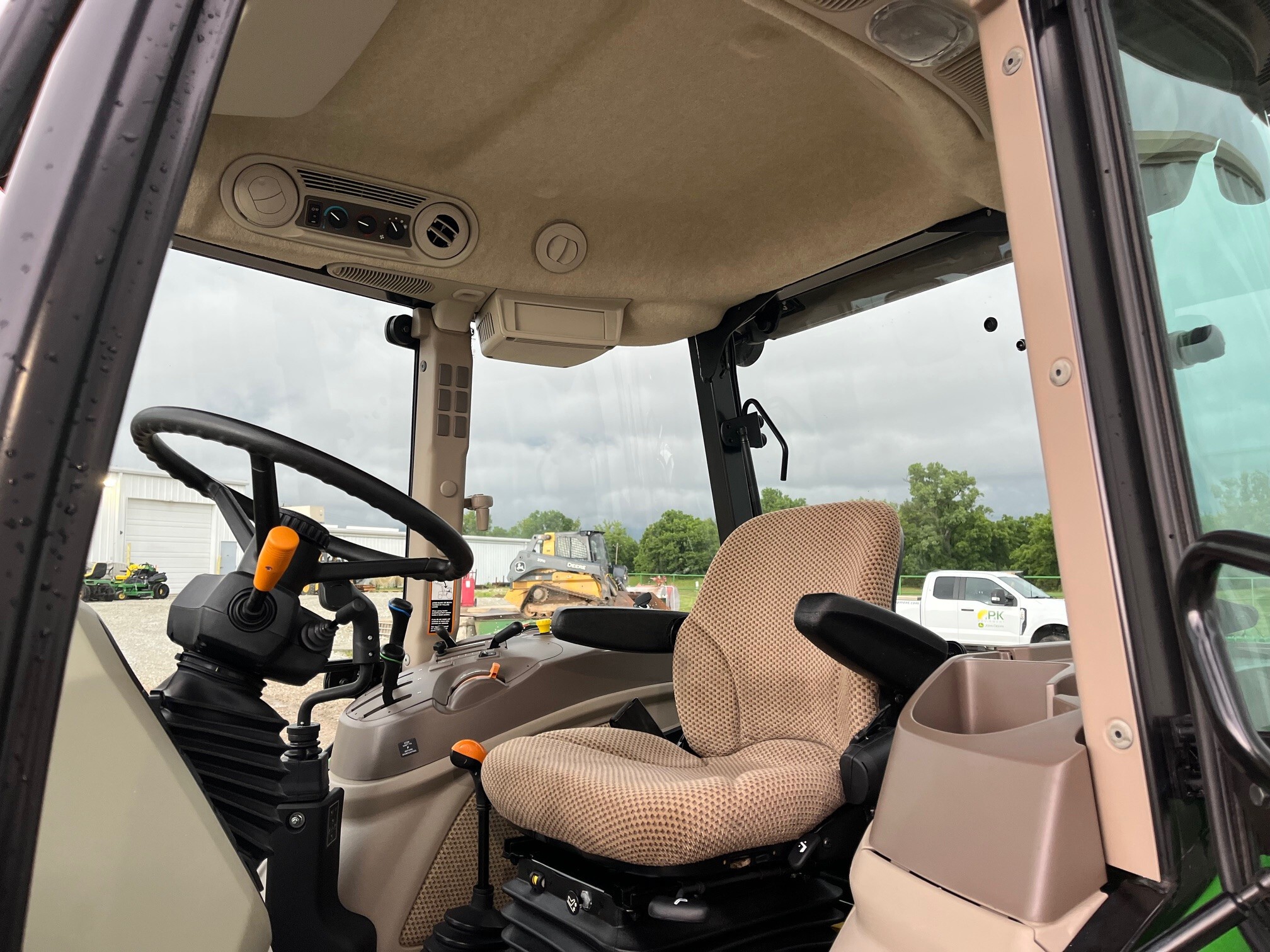 2023 John Deere 5090E Image 12