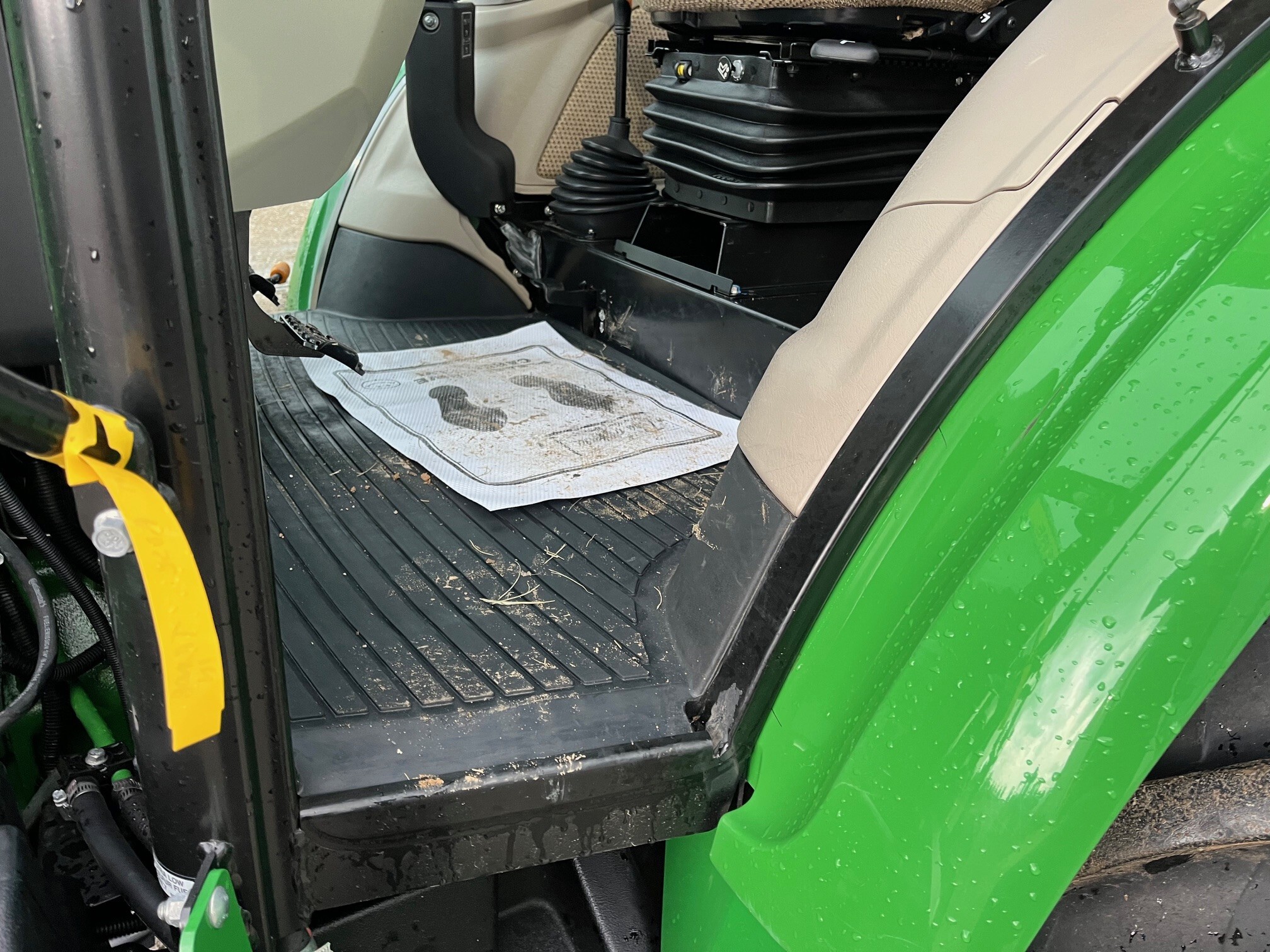 2023 John Deere 5090E Image 10