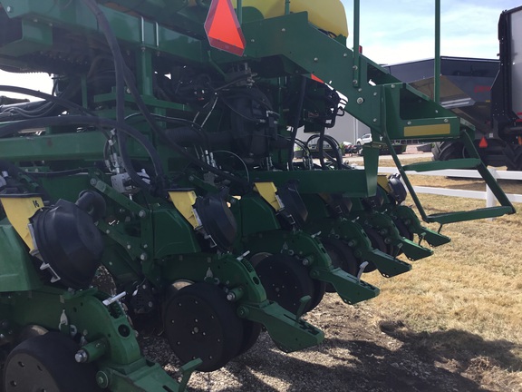 2019 John Deere DB90 (13th thumbnail)