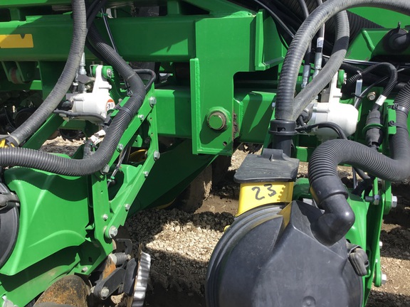 2019 John Deere DB90 (16th thumbnail)