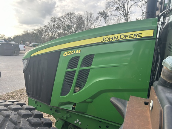 2022 John Deere 6120M Photo 2