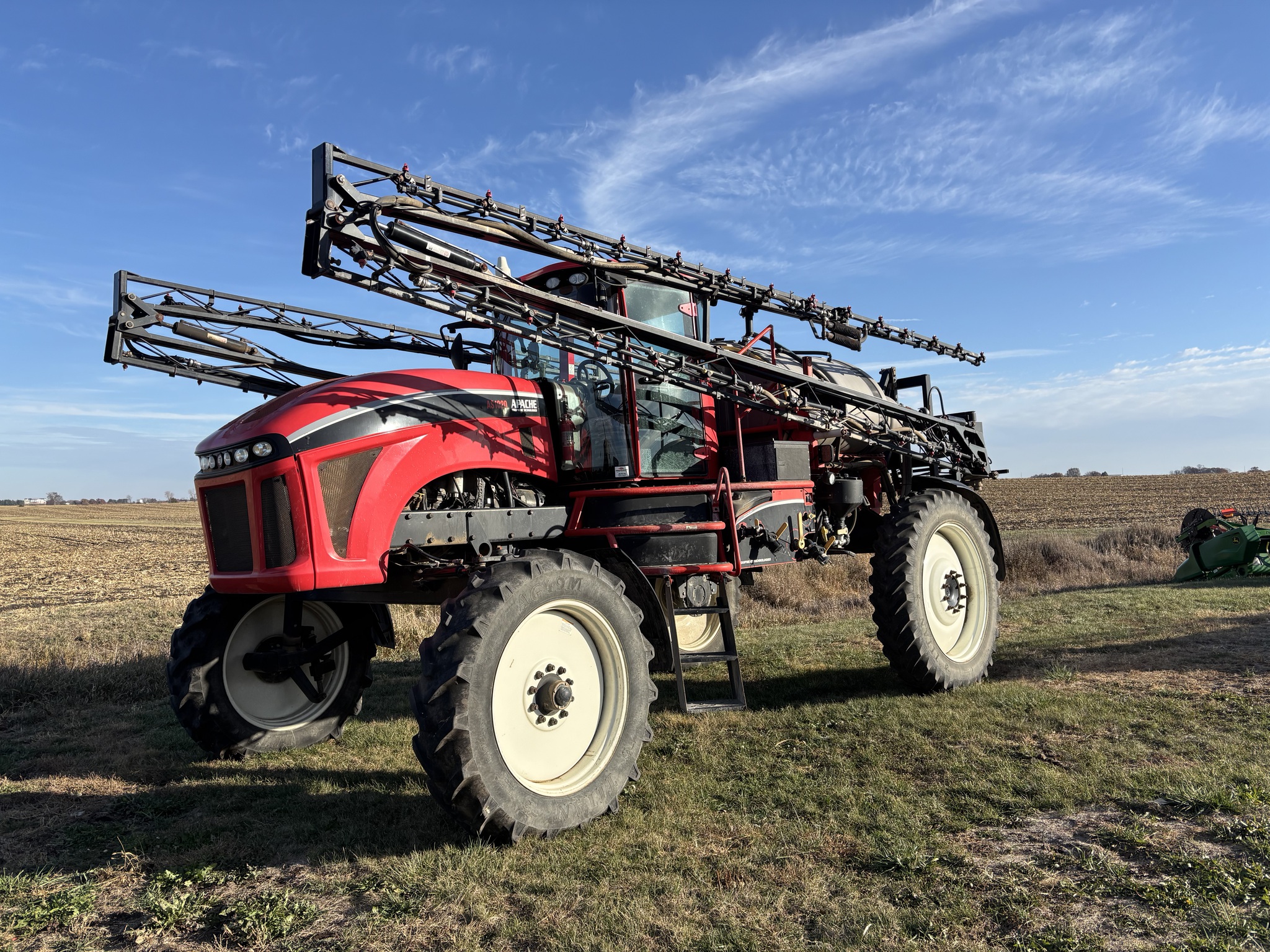  2011 Apache AS1020 at Heritage Tractor in Brimfield, IL