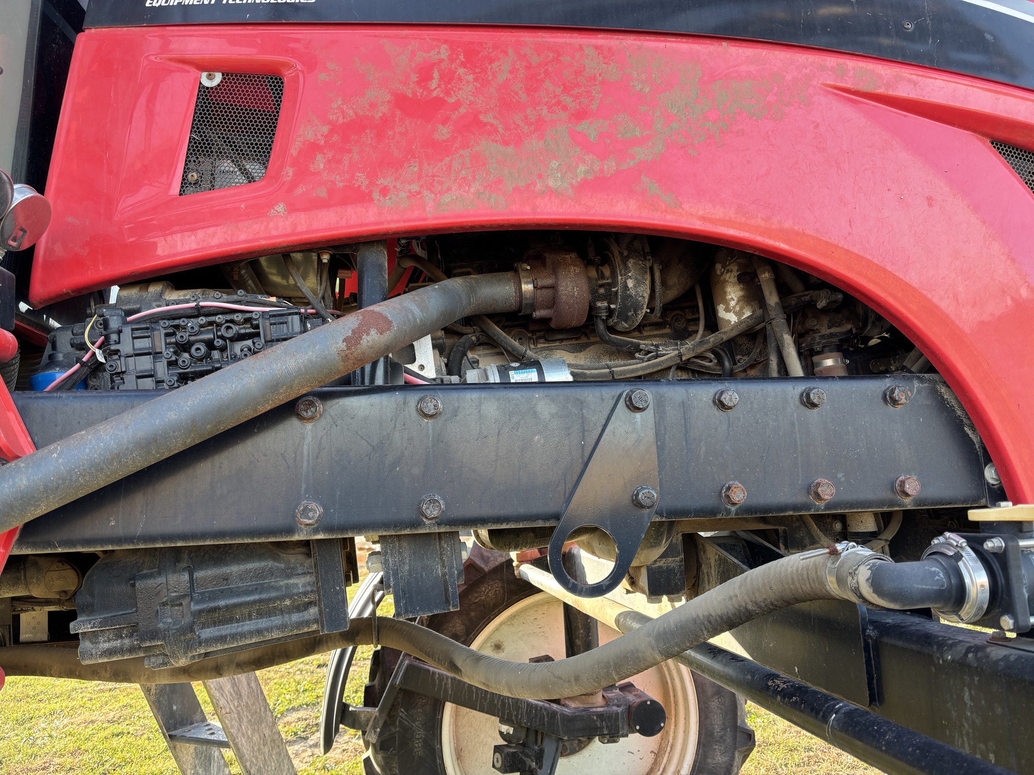 2011 Apache AS1020 at Heritage Tractor in Brimfield, IL
