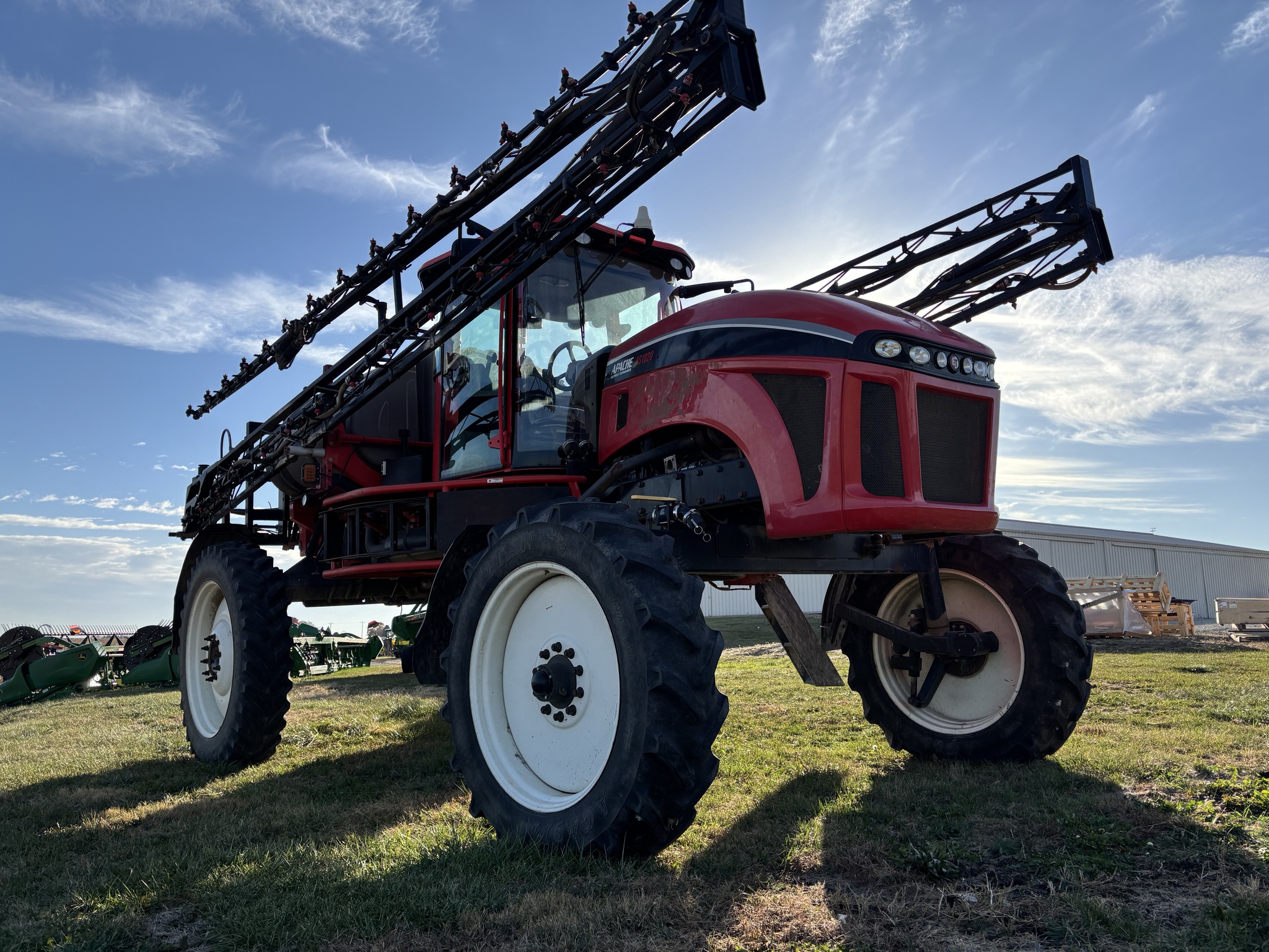  2011 Apache AS1020 at Heritage Tractor in Brimfield, IL