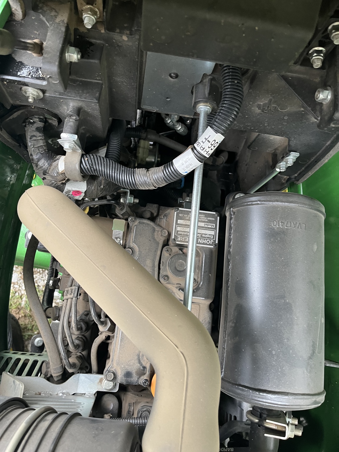 2022 John Deere 1023E Image 11