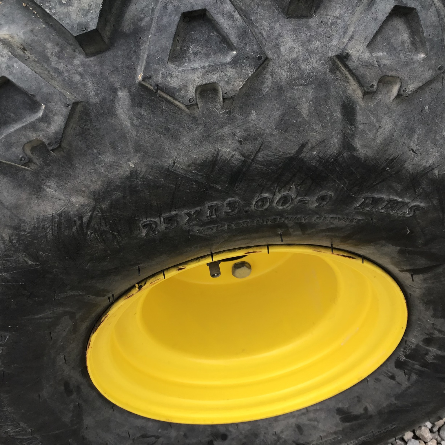 2021 John Deere TS Image 17