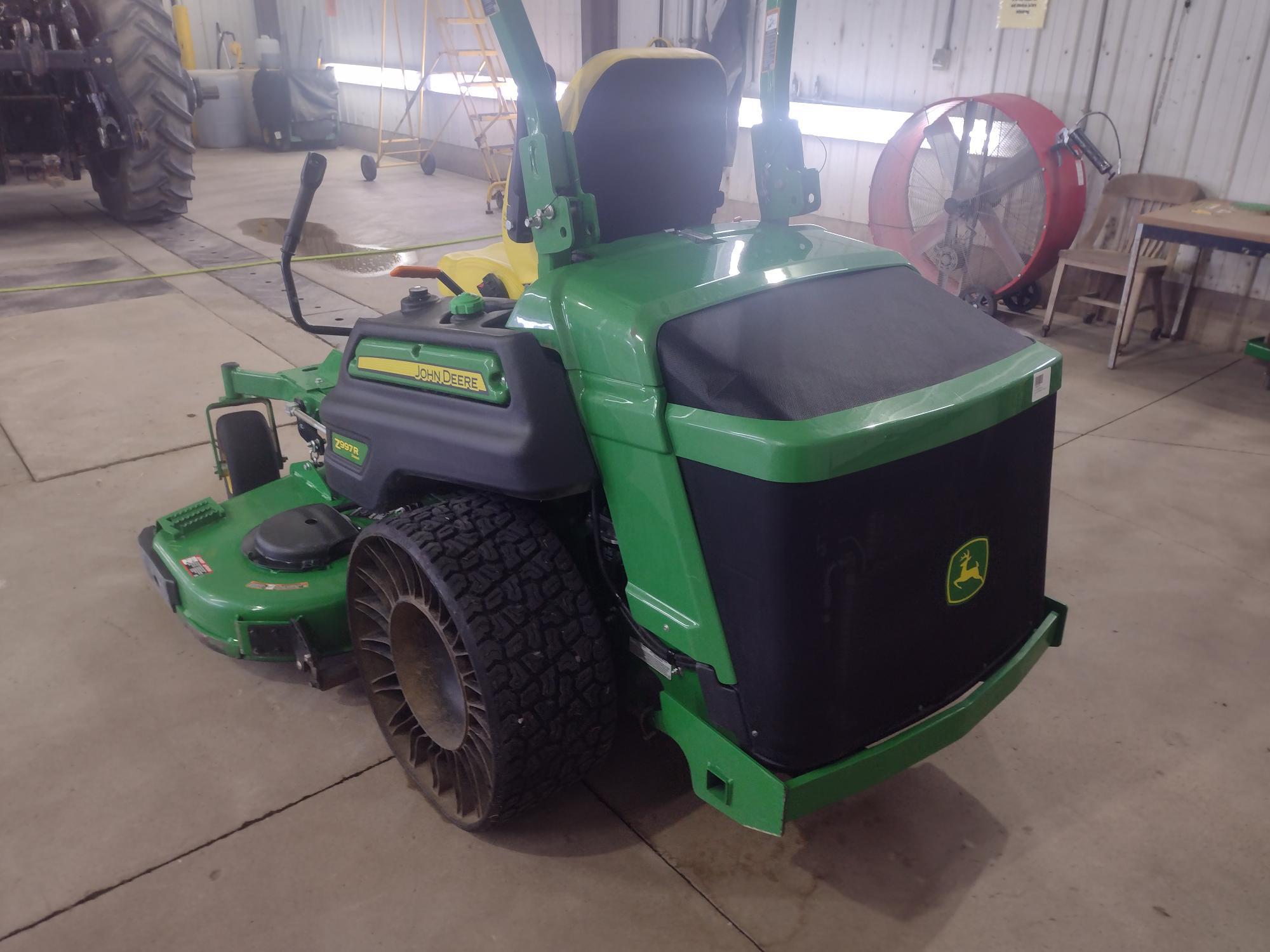 2023 John Deere Z997R Image 4