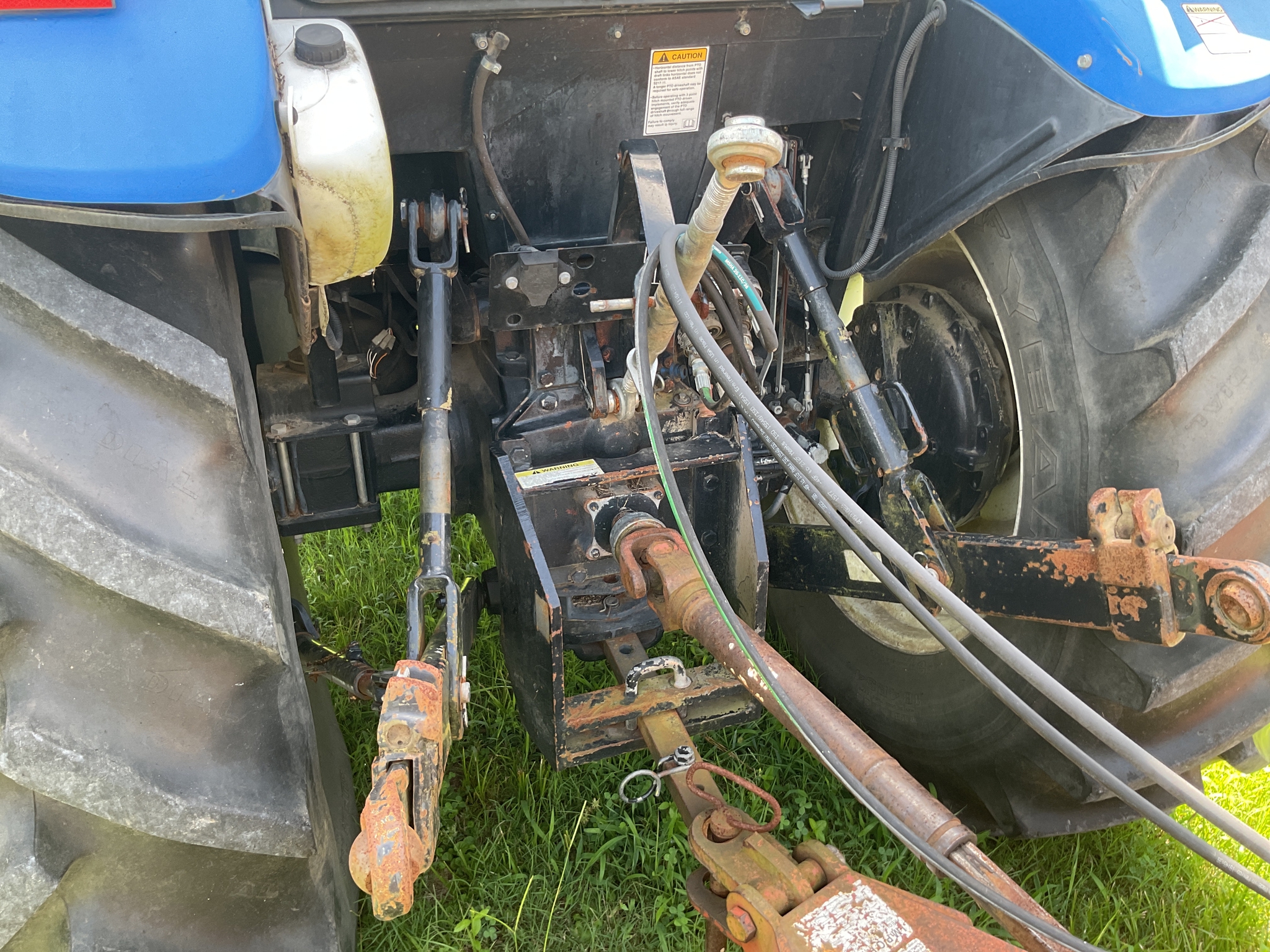 2007 New Holland TD95D Image 18