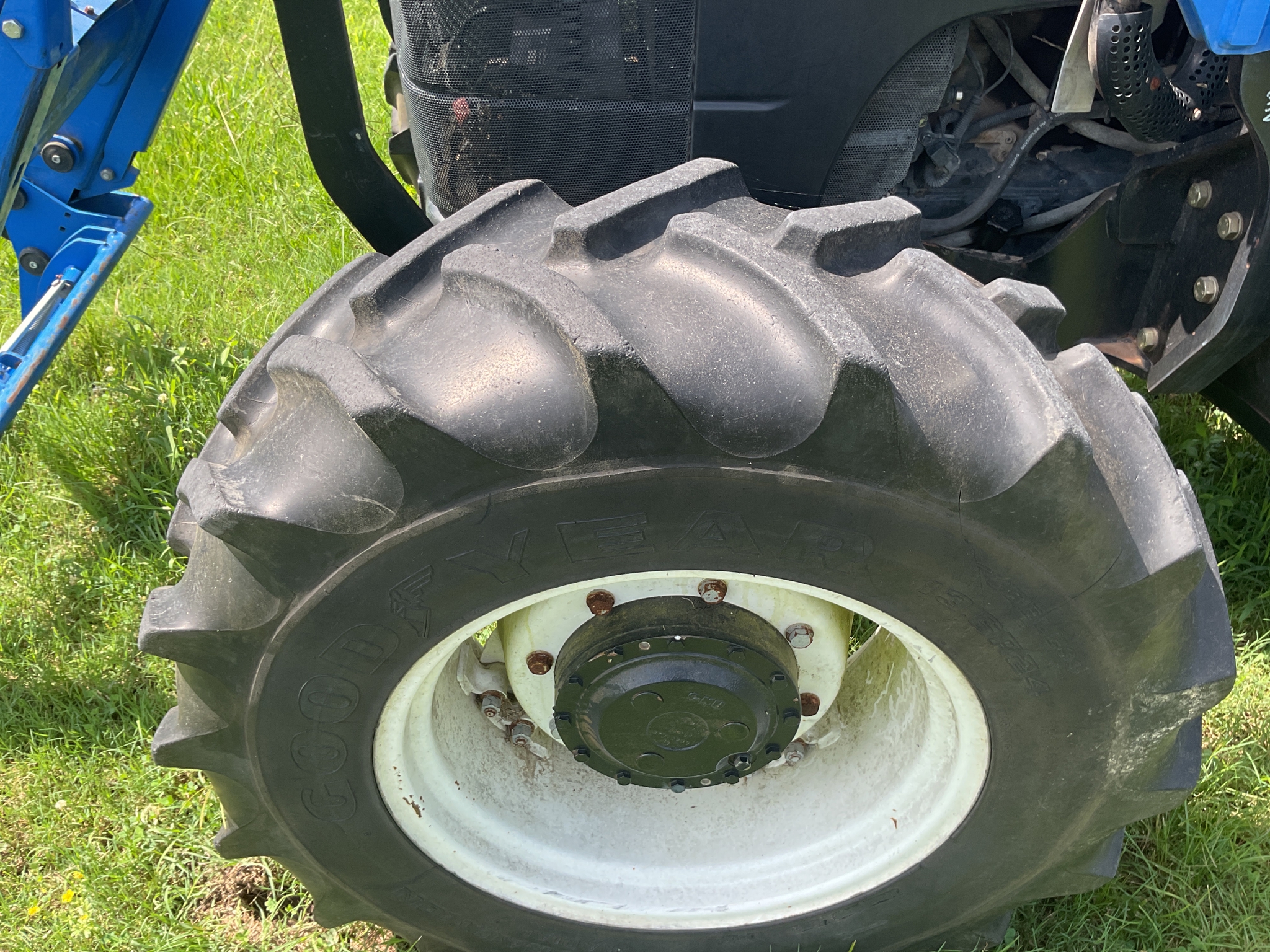2007 New Holland TD95D Image 23