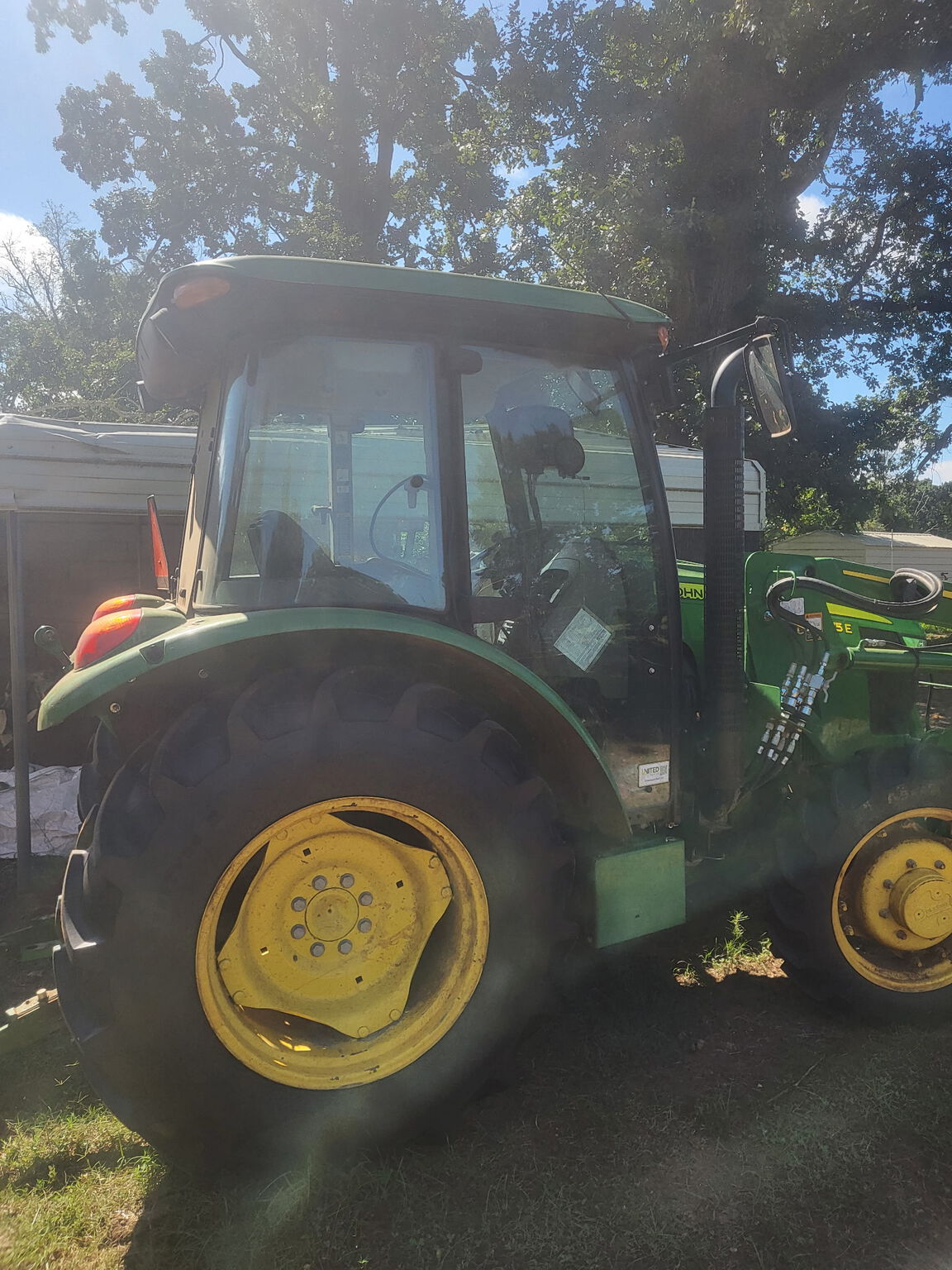 2022 John Deere 5075E Image 5