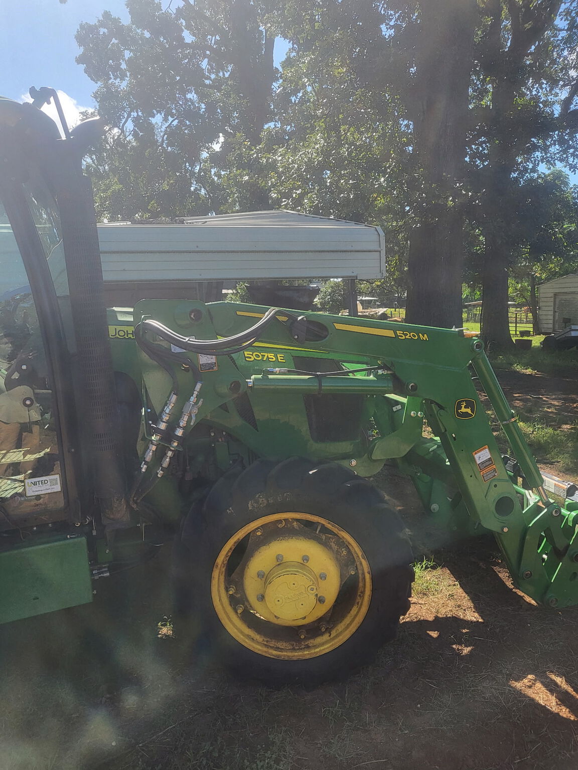 2022 John Deere 5075E Image 4