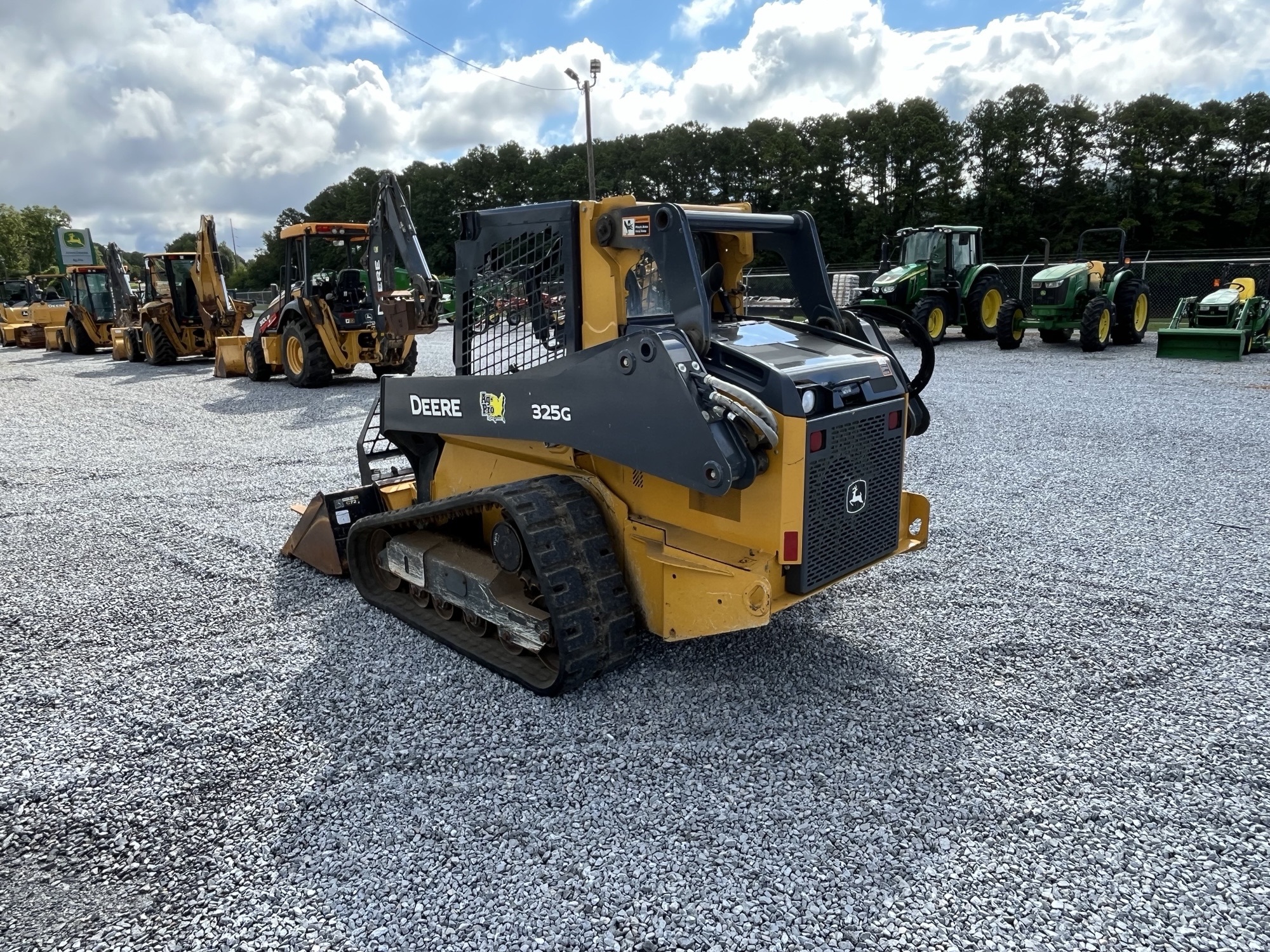 2022 John Deere 325G Image 2
