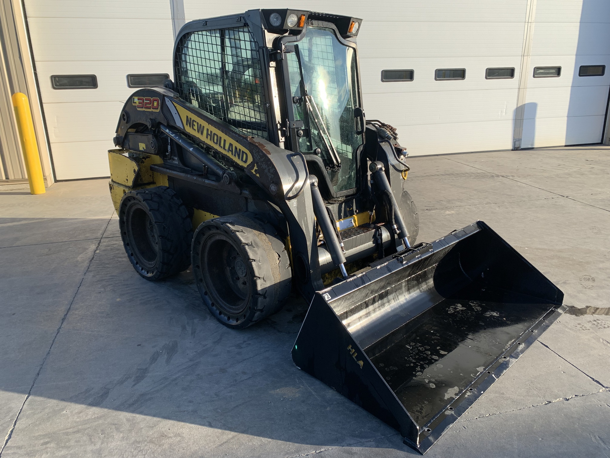 2023 New Holland L320 Image 1