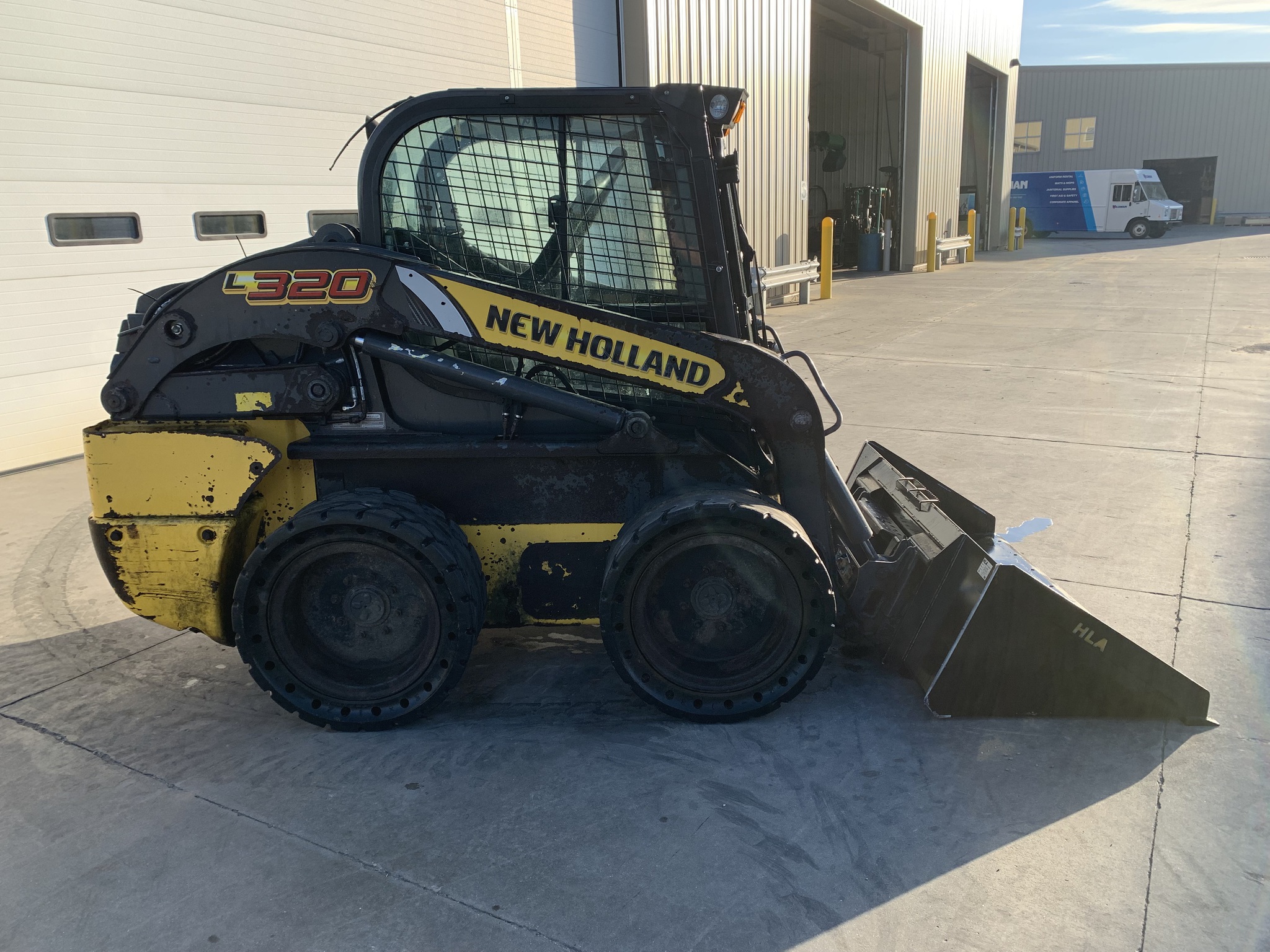 2023 New Holland L320 Image 2