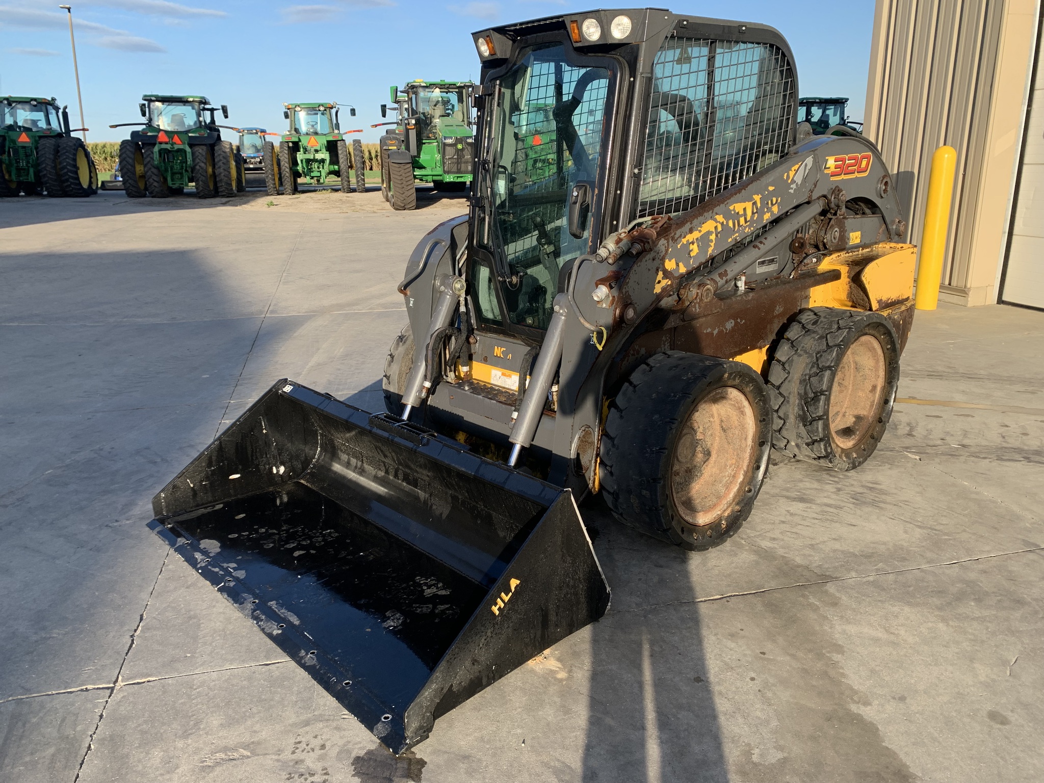 2023 New Holland L320 Image 6