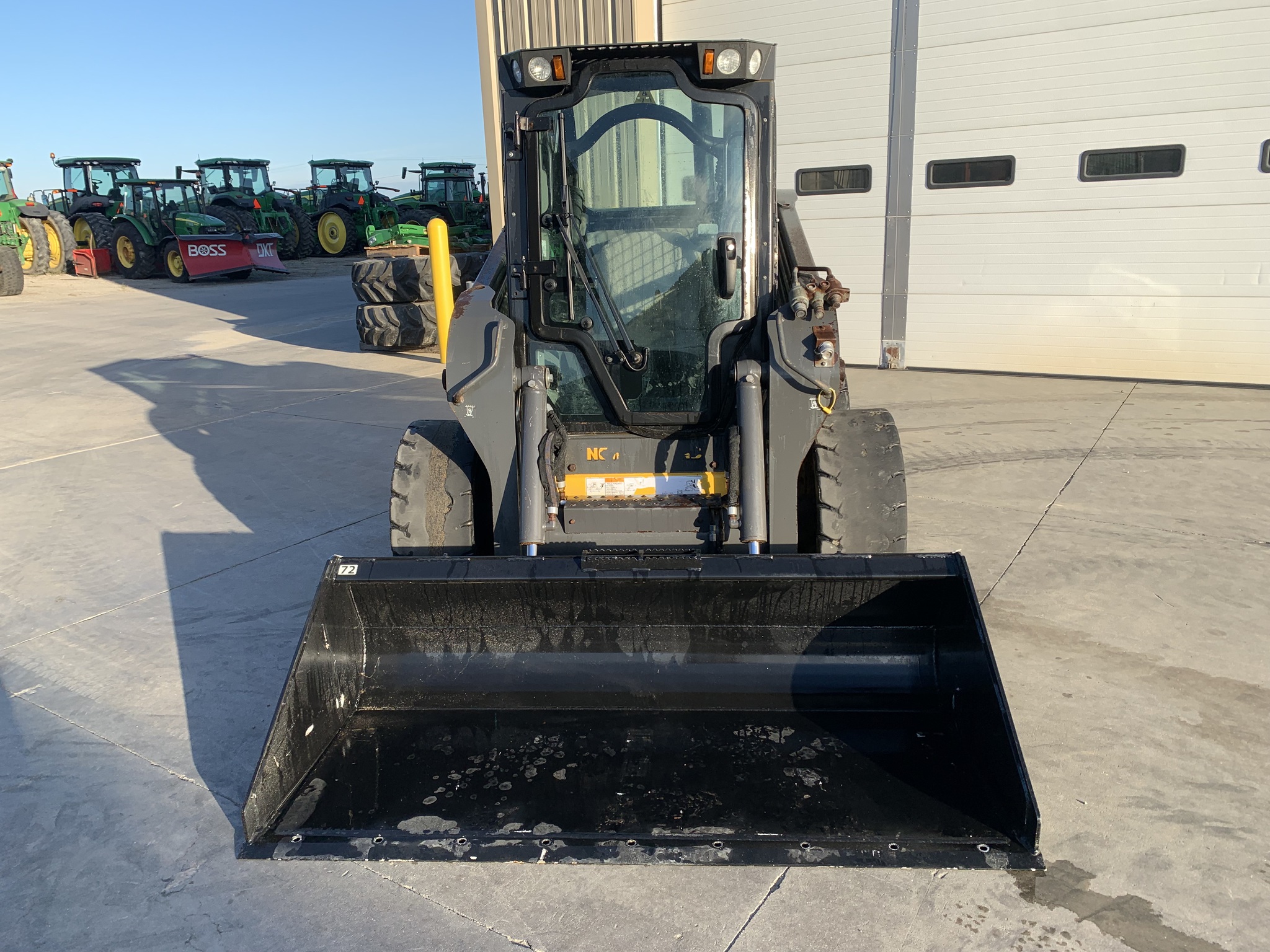 2023 New Holland L320 Image 7