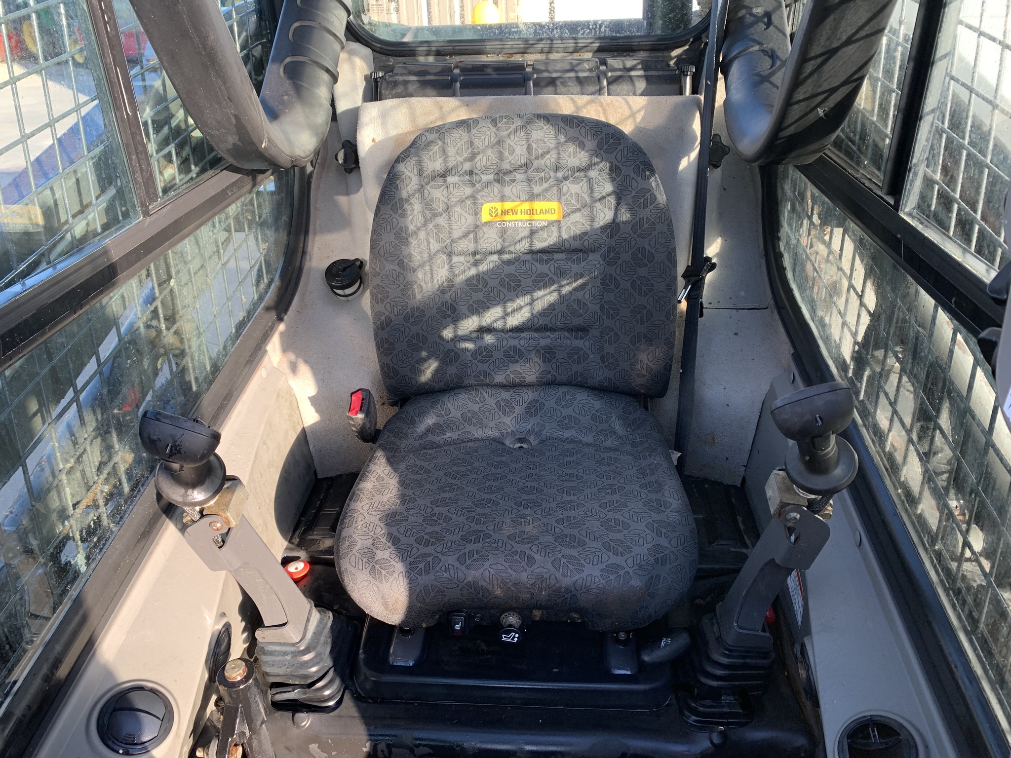 2023 New Holland L320 Image 8