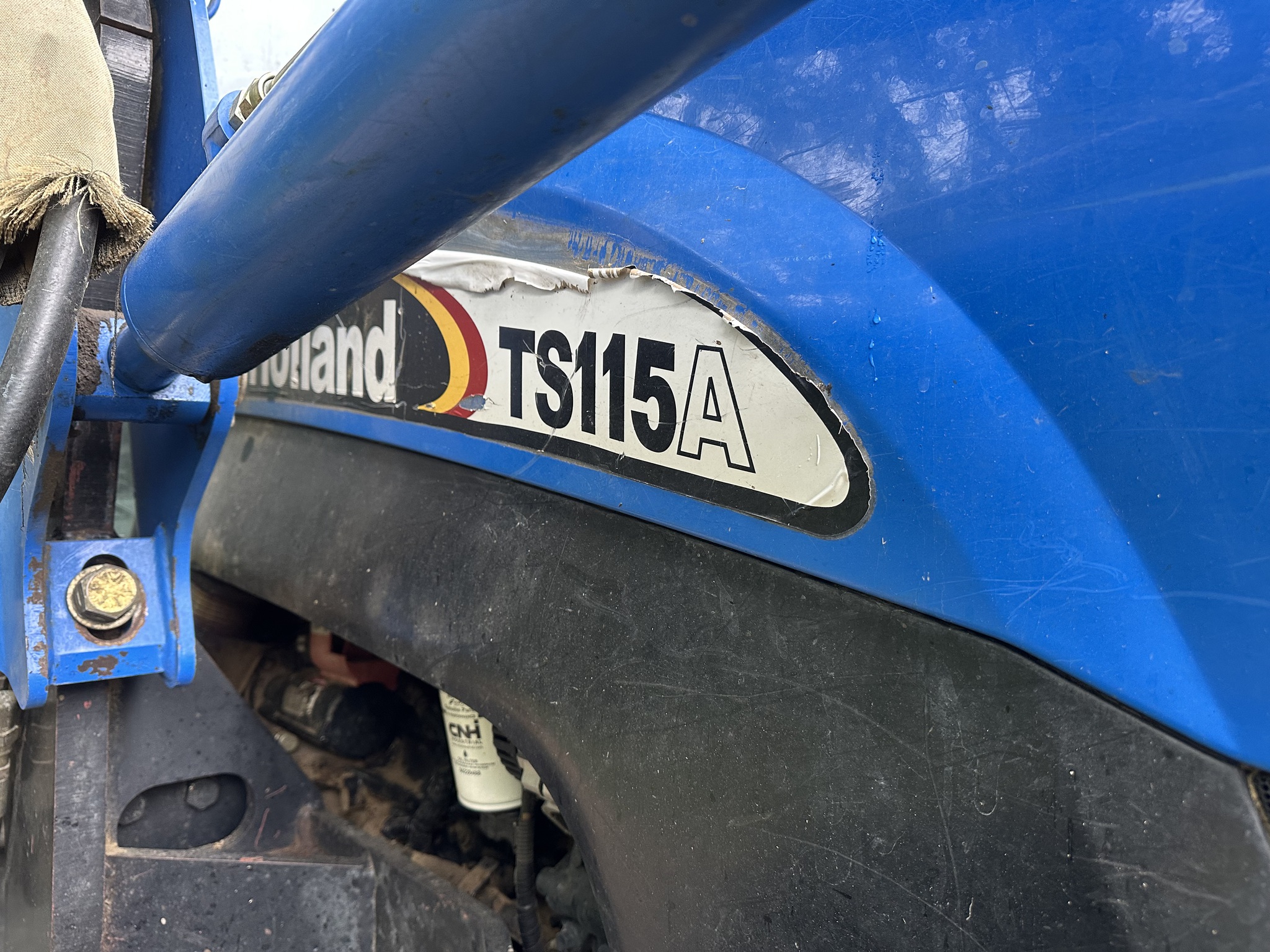 2004 New Holland TS115A Std.Cab Image 5