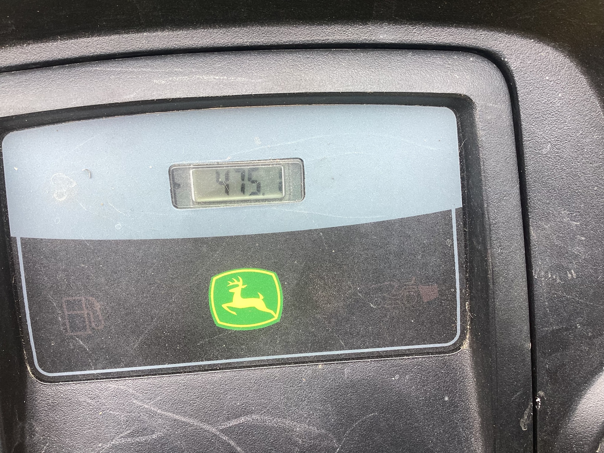 2011 John Deere X300 Image 9