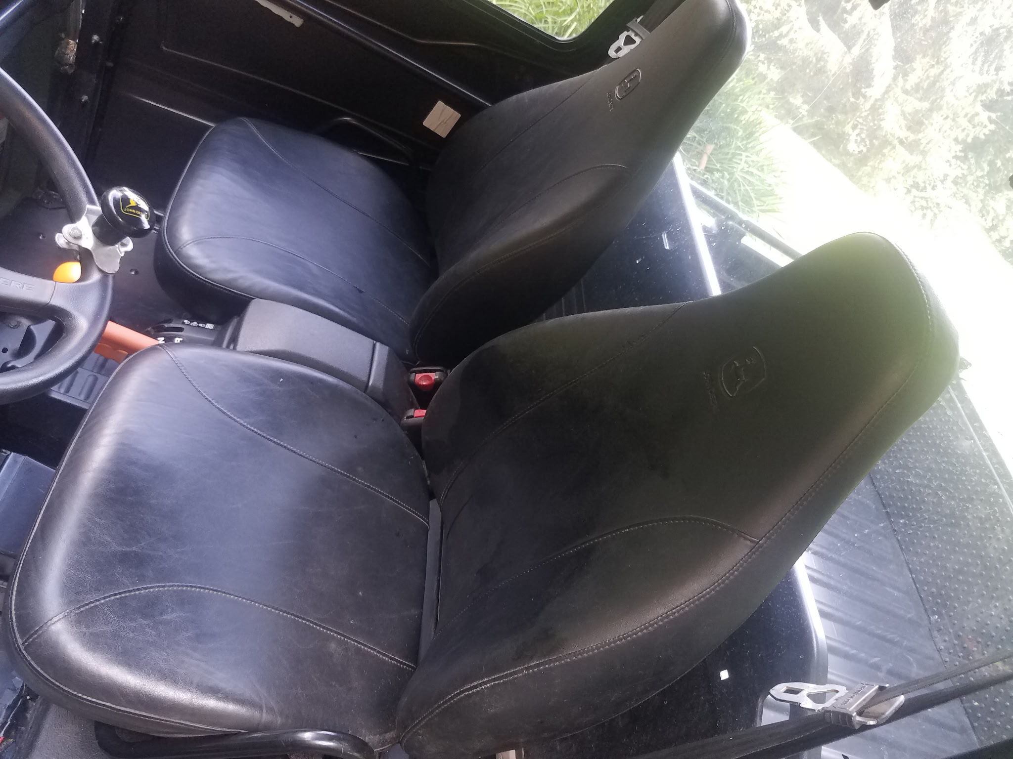 2013 John Deere XUV 825i Image 11
