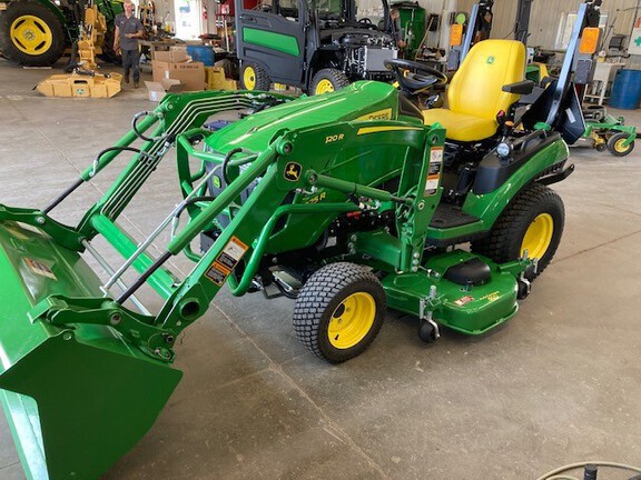 Photo of 2024 John Deere 1025R