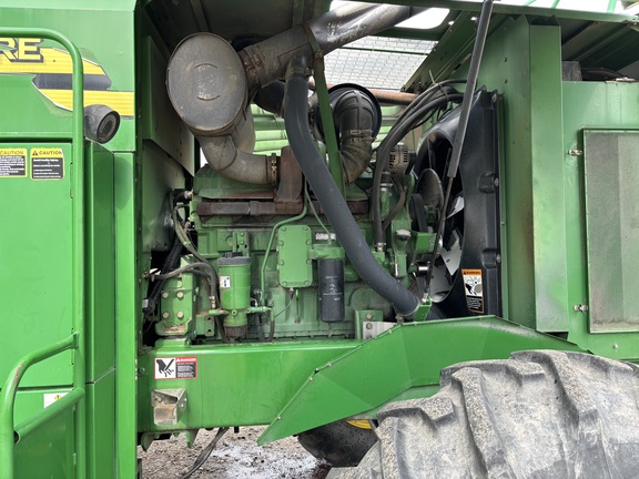 Used 2005 John Deere 7300 Self Propelled Forage Harvesters at Horizon Ag & Turf in Mayerthorpe, AB - Photo9
