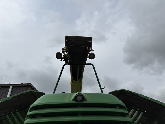 Used 2005 John Deere 7300 Self Propelled Forage Harvesters at Horizon Ag & Turf in Mayerthorpe, AB - Photo8