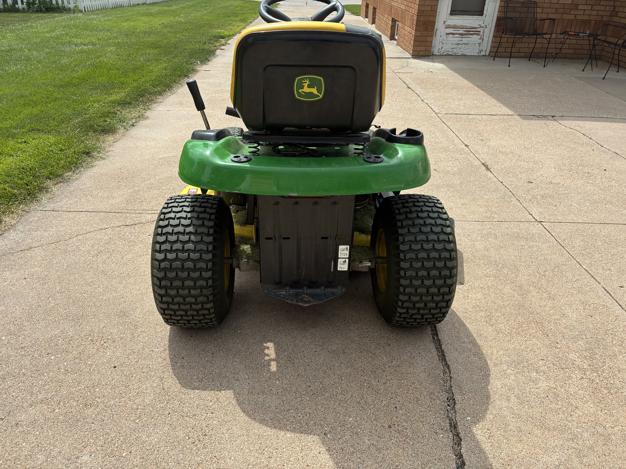 2006 John Deere 125 Image 4