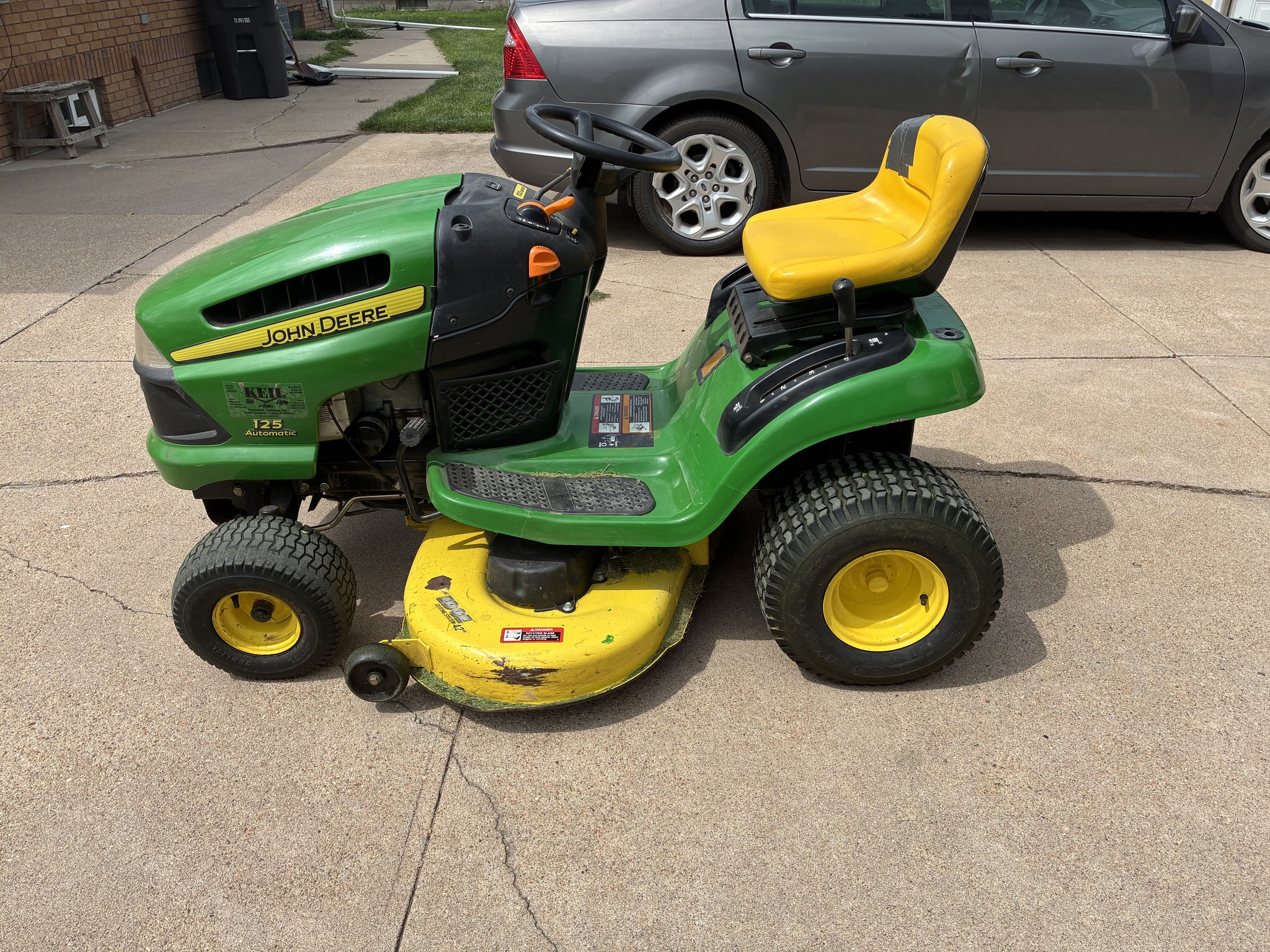2006 John Deere 125 Image 1
