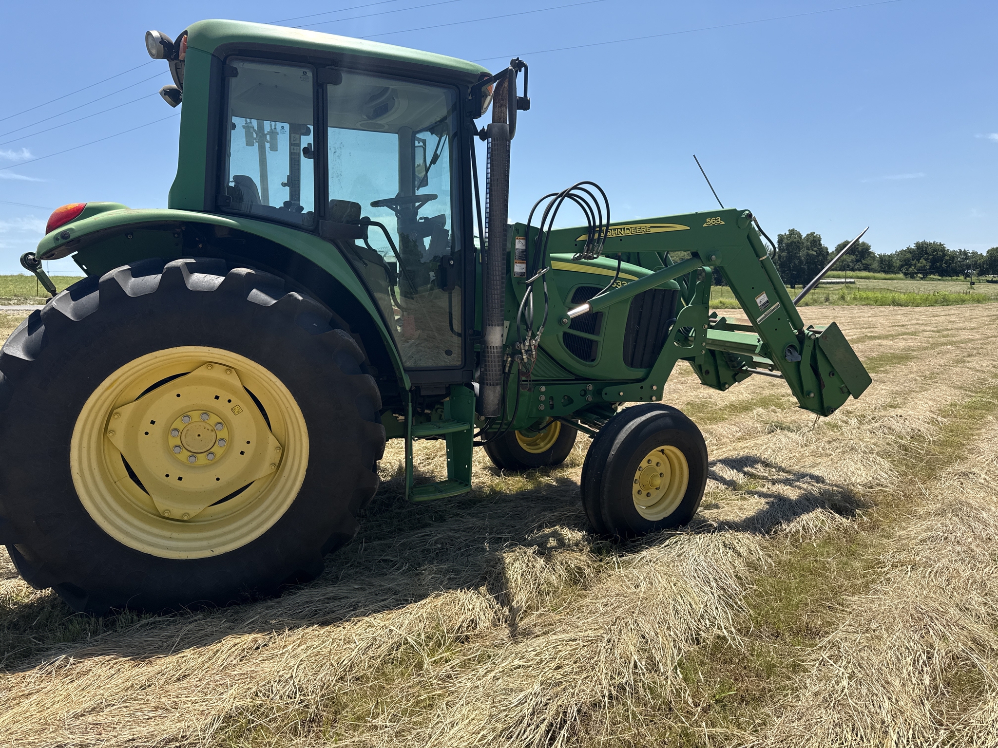 2007 John Deere 6330 Premium Image 10