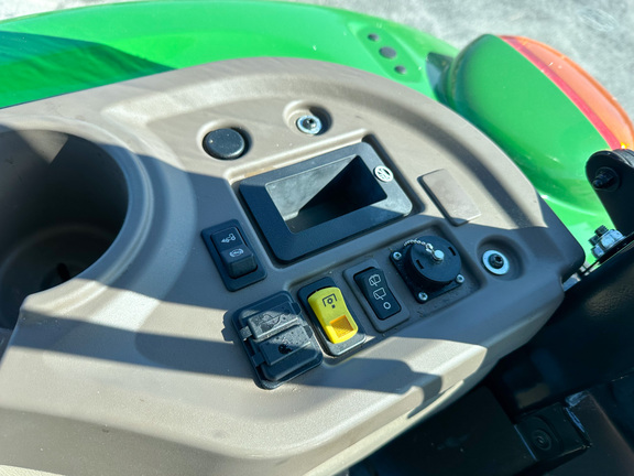 2024 John-Deere 5075E