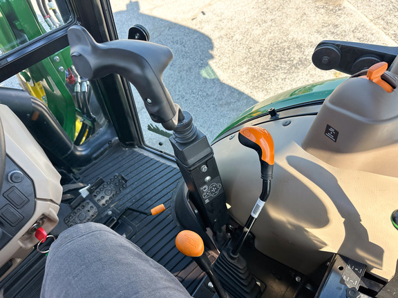 2024 John-Deere 5075E