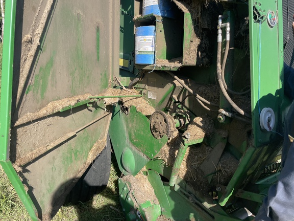 Used 2014 John Deere 569 Round Balers at Horizon Ag & Turf in Vermilion, AB - Photo10