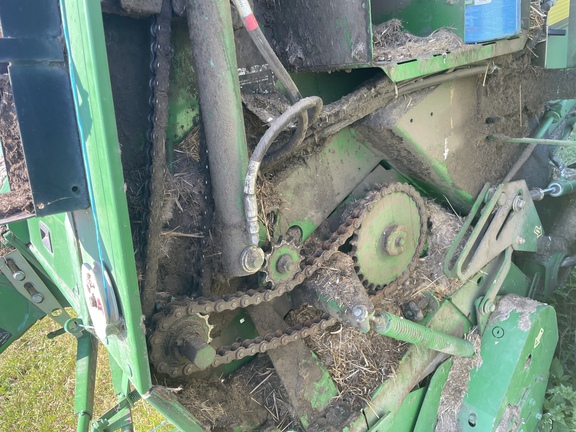 Used 2014 John Deere 569 Round Balers at Horizon Ag & Turf in Vermilion, AB - Photo11