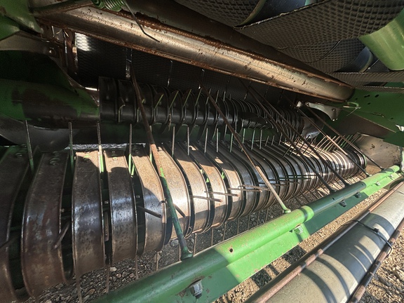 Used 2014 John Deere 569 Round Balers at Horizon Ag & Turf in Vermilion, AB - Photo9