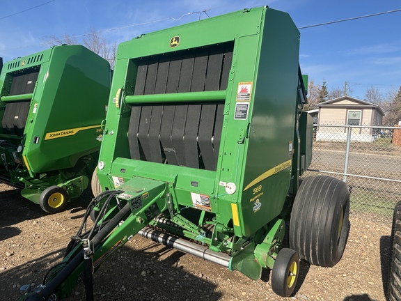  John Deere 569