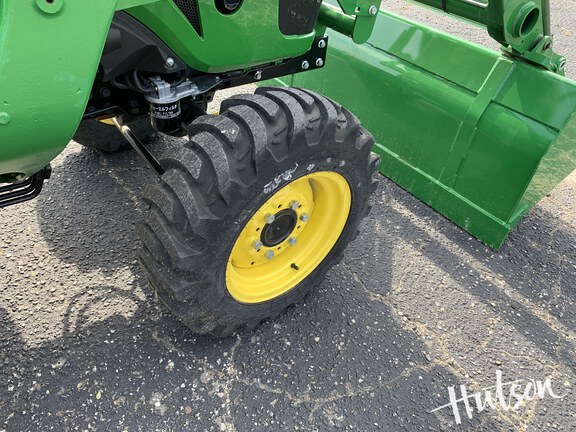 Photo of 2024 John Deere 3038E