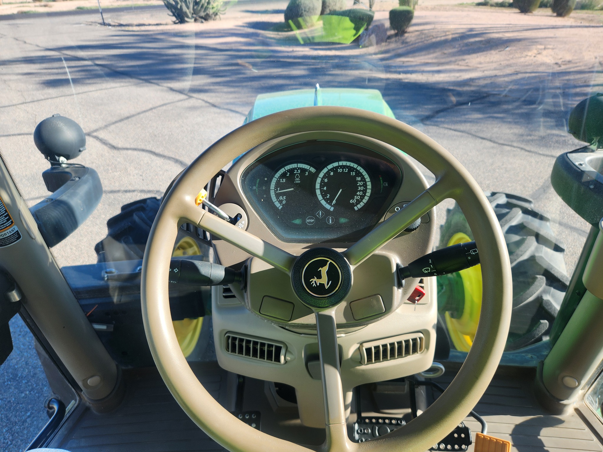 2020 John Deere 6130R Image 9