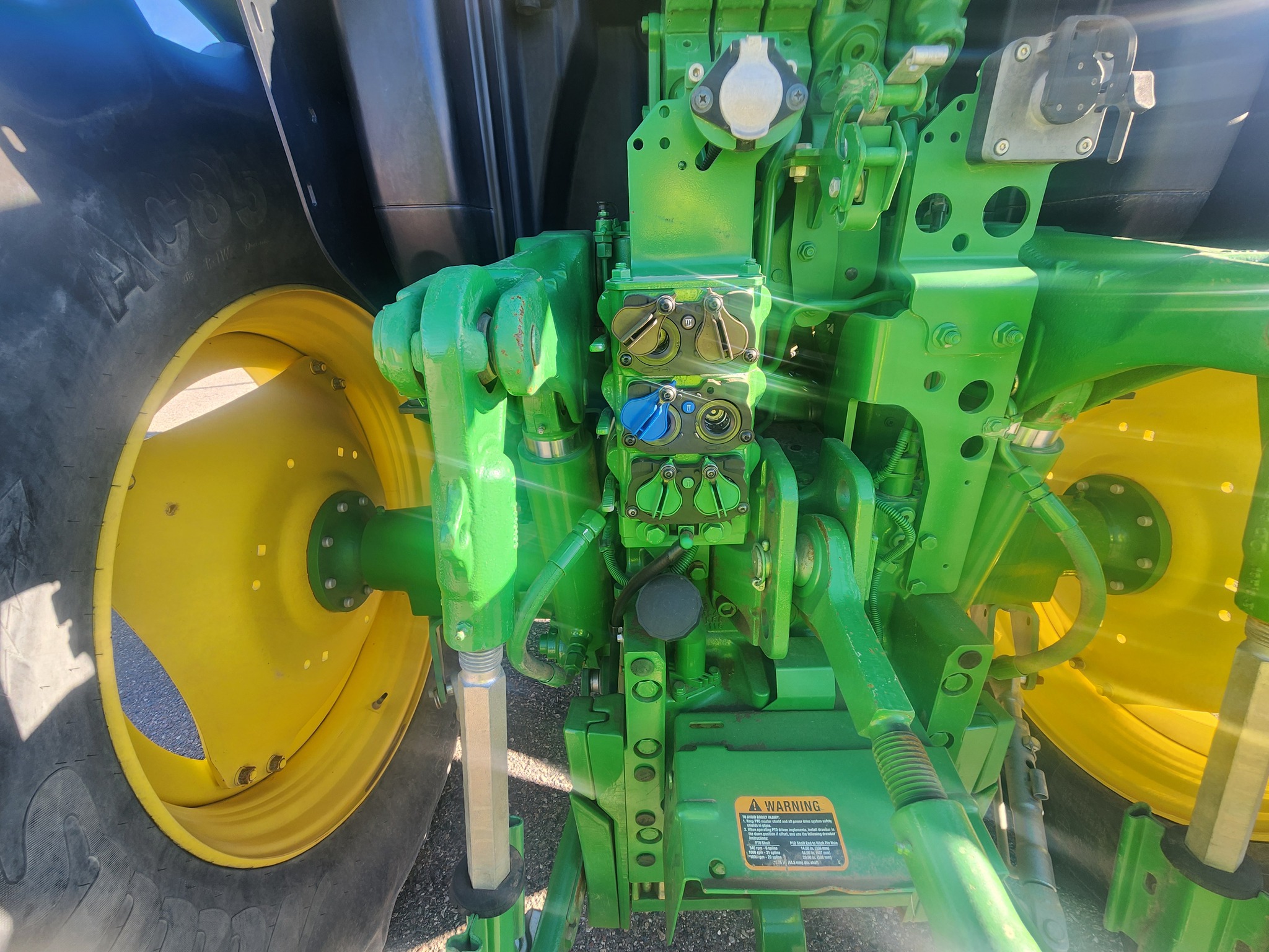 2020 John Deere 6130R Image 19