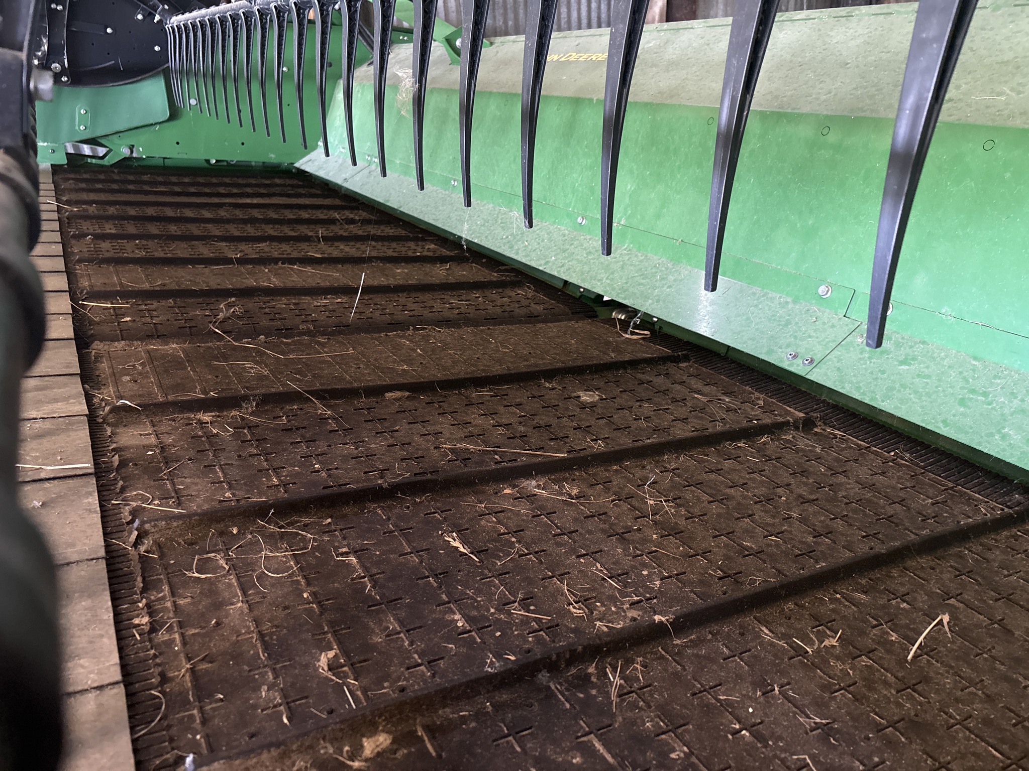 Used 2023 John Deere RD35F Combine Platforms at Koenig Equipment in Franklin, IN - PhotoXL14