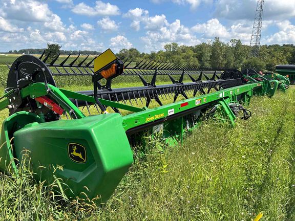 Used 2023 John Deere RD35F Combine Platforms at Koenig Equipment in Anna, OH - Photo2