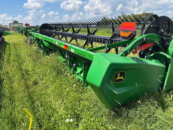 Used 2023 John Deere RD35F Combine Platforms at Koenig Equipment in Anna, OH - Photo4